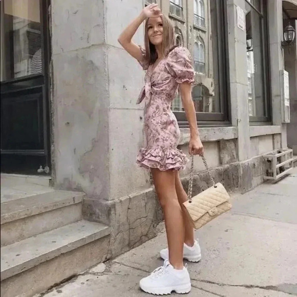 VERGE GIRL Pink Floral Ruffle Front Tie Dress - Picture 2 of 8